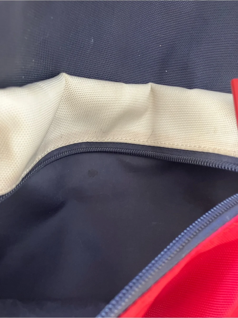 Tommy Hilfiger back pack traditional colors